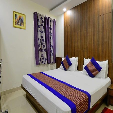 Hotel International Neelam Near New Delhi Railway Station Ню Делхи Екстериор снимка