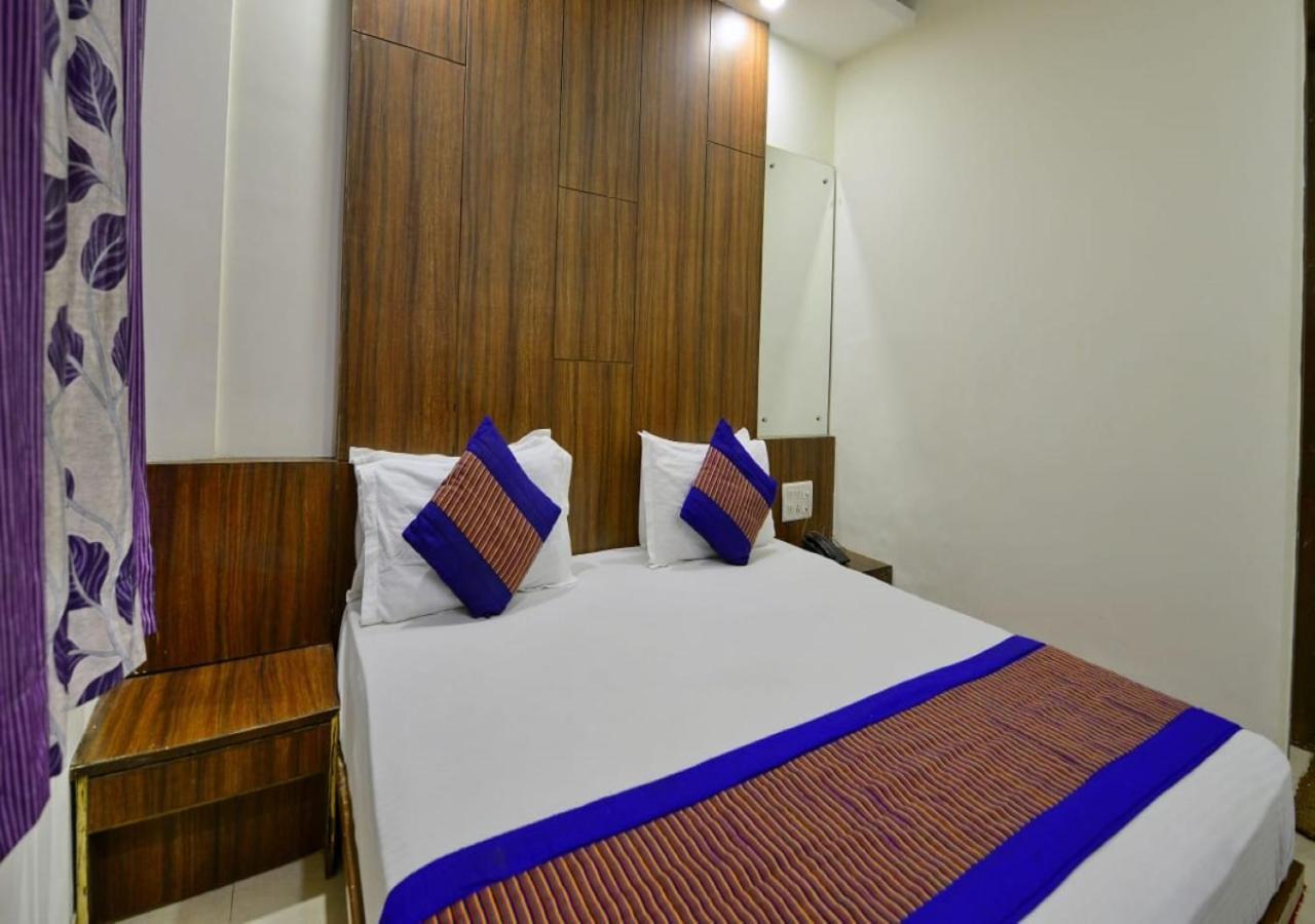 Hotel International Neelam Near New Delhi Railway Station Ню Делхи Екстериор снимка
