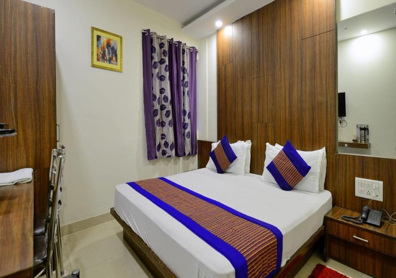 Hotel International Neelam Near New Delhi Railway Station Ню Делхи Екстериор снимка