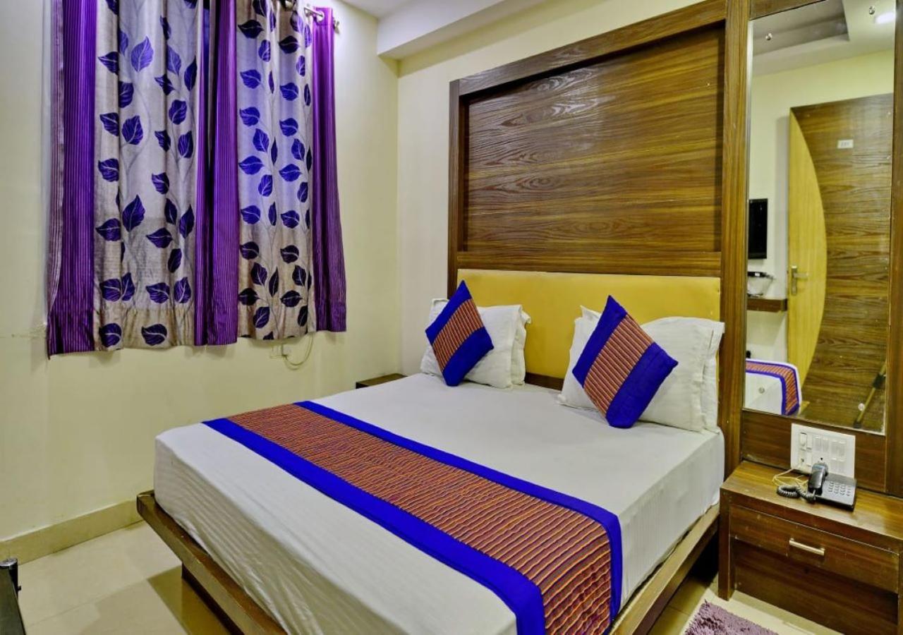 Hotel International Neelam Near New Delhi Railway Station Ню Делхи Екстериор снимка