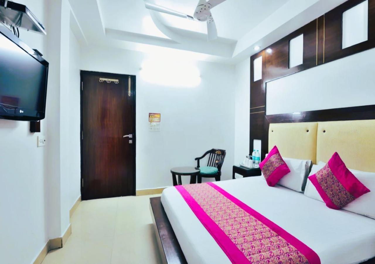 Hotel International Neelam Near New Delhi Railway Station Ню Делхи Екстериор снимка