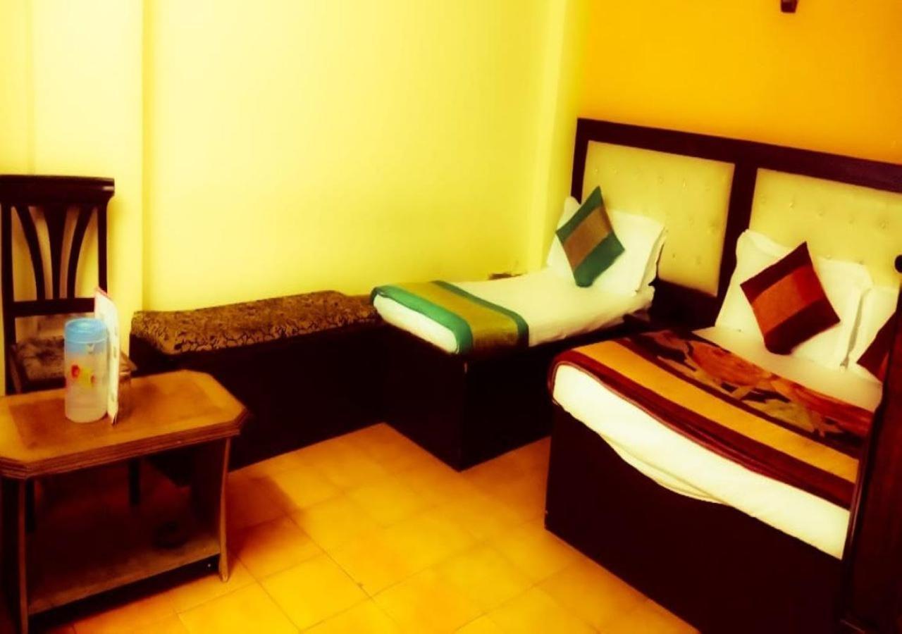 Hotel International Neelam Near New Delhi Railway Station Ню Делхи Екстериор снимка