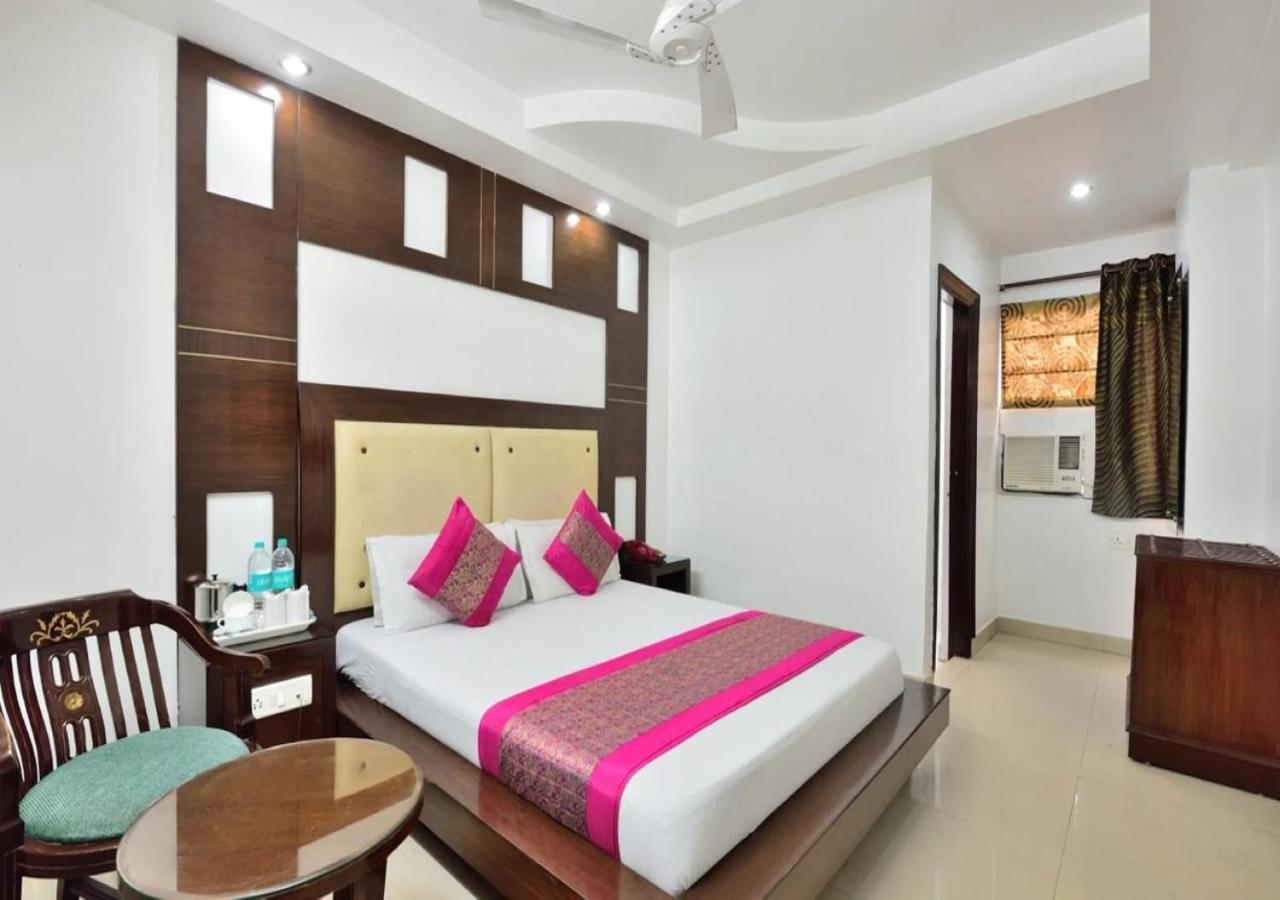 Hotel International Neelam Near New Delhi Railway Station Ню Делхи Екстериор снимка