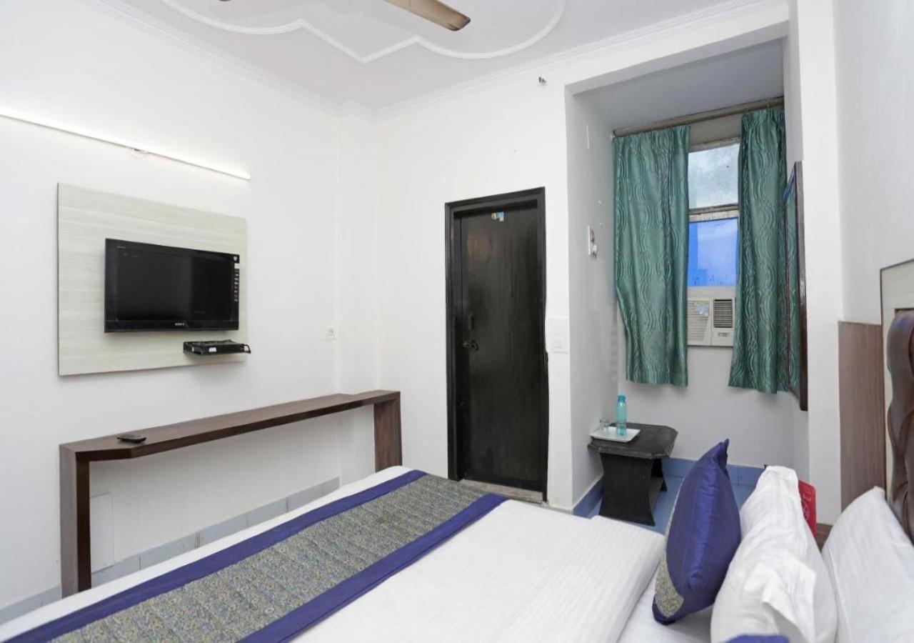 Hotel International Neelam Near New Delhi Railway Station Ню Делхи Екстериор снимка