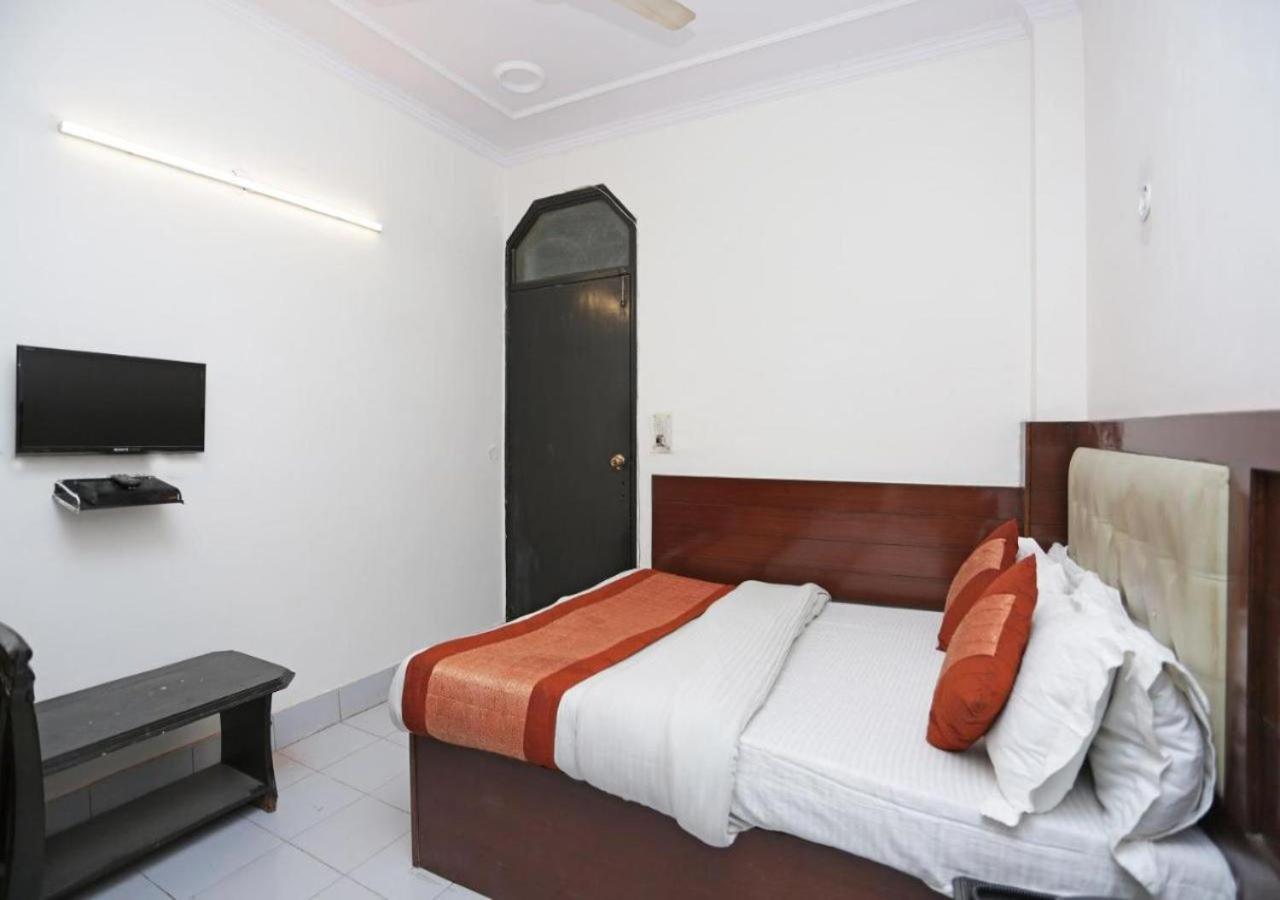 Hotel International Neelam Near New Delhi Railway Station Ню Делхи Екстериор снимка
